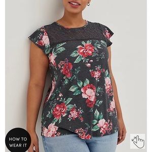 NWT Torrid 5X Flutter Sleeve Lace Floral Top